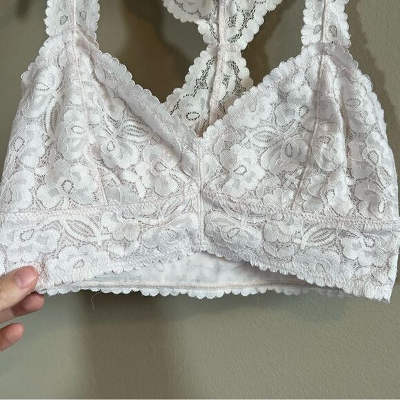 ✨ Intimately Free People Light Pink Lace Bralette XS - Picture 5 of 8